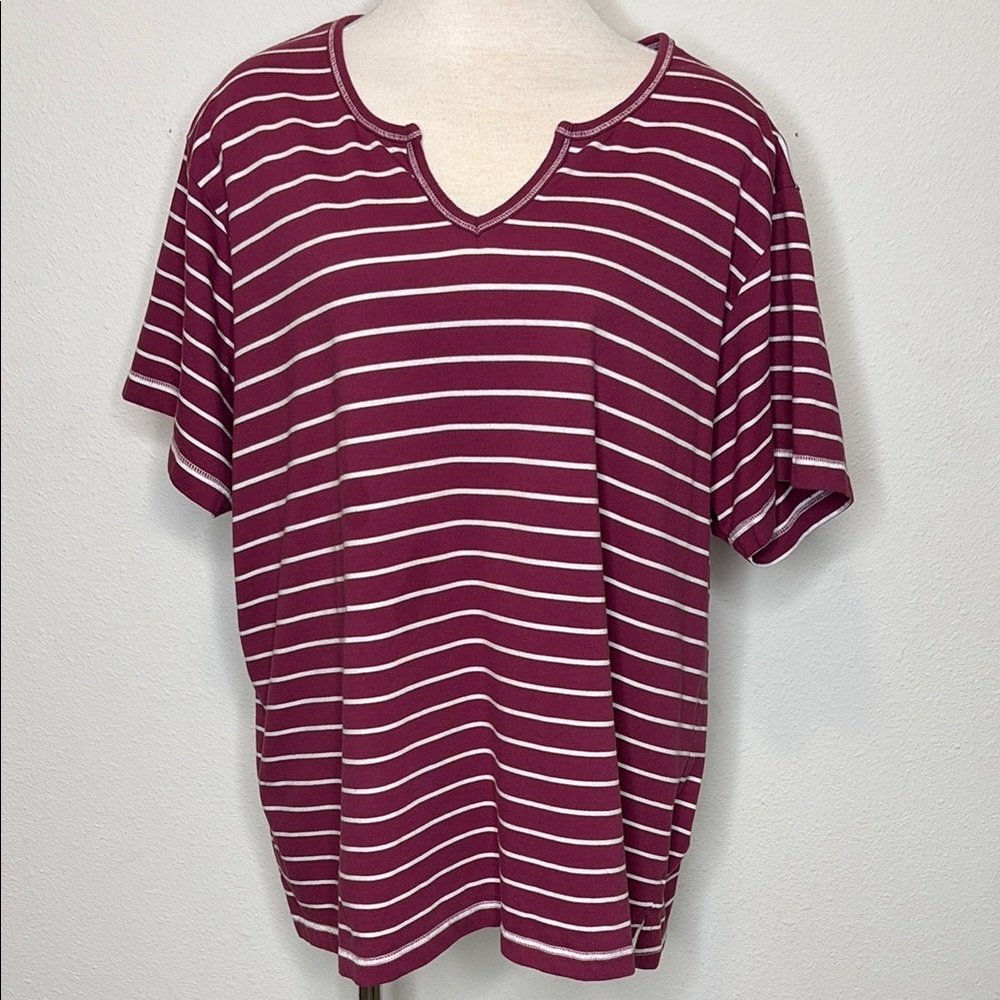 Erika II size XXL White and mauve Henley Short Sleeve Tee